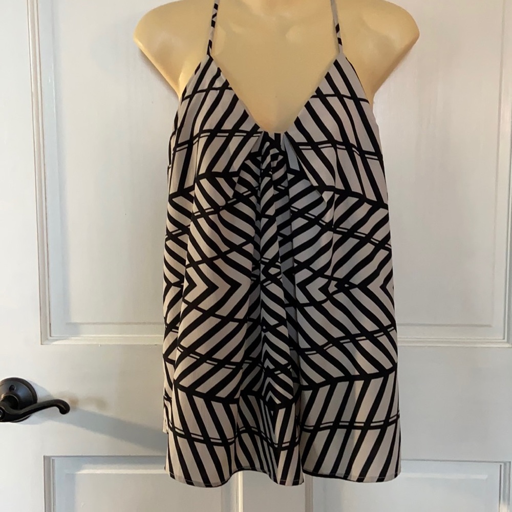 Greylin Sleeveless Racerback Blouse Sz S